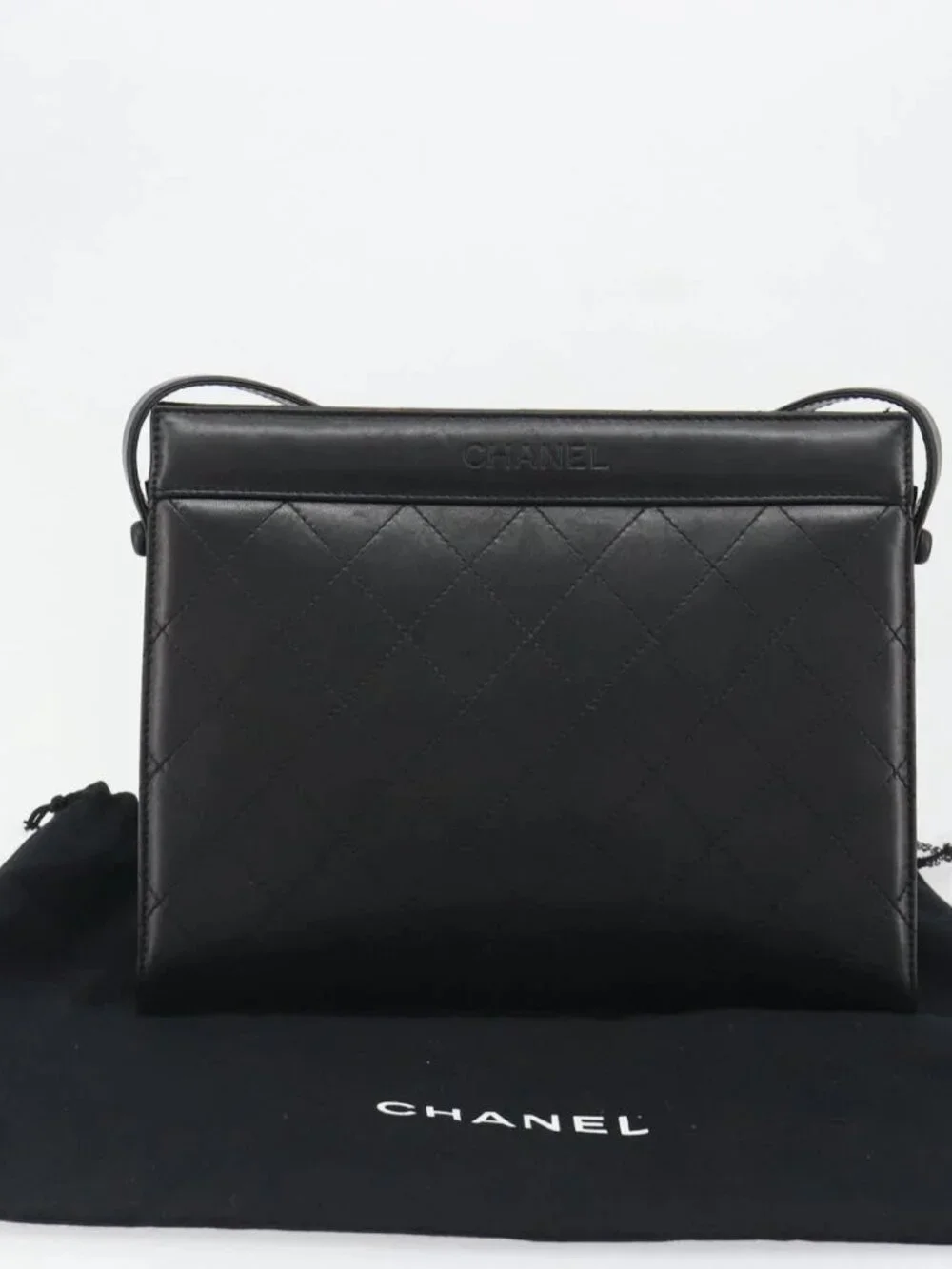 CHANEL Matelasse Shoulder Bag Leather Black Gold CC Auth mr2606V